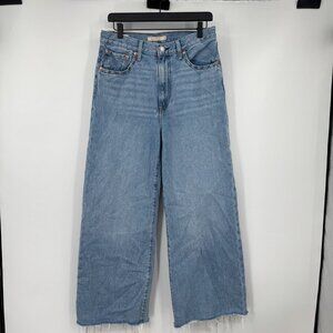 Levi’s premium Ribcage Wide Leg  Woman’s  jeans raw edge hem woman’s 30 x 32 cot